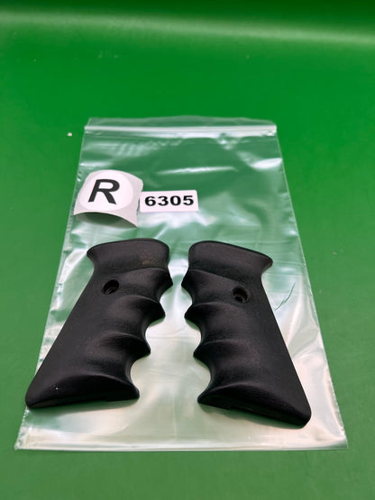Single Hole Automag Grips - used paintball grip panels - black