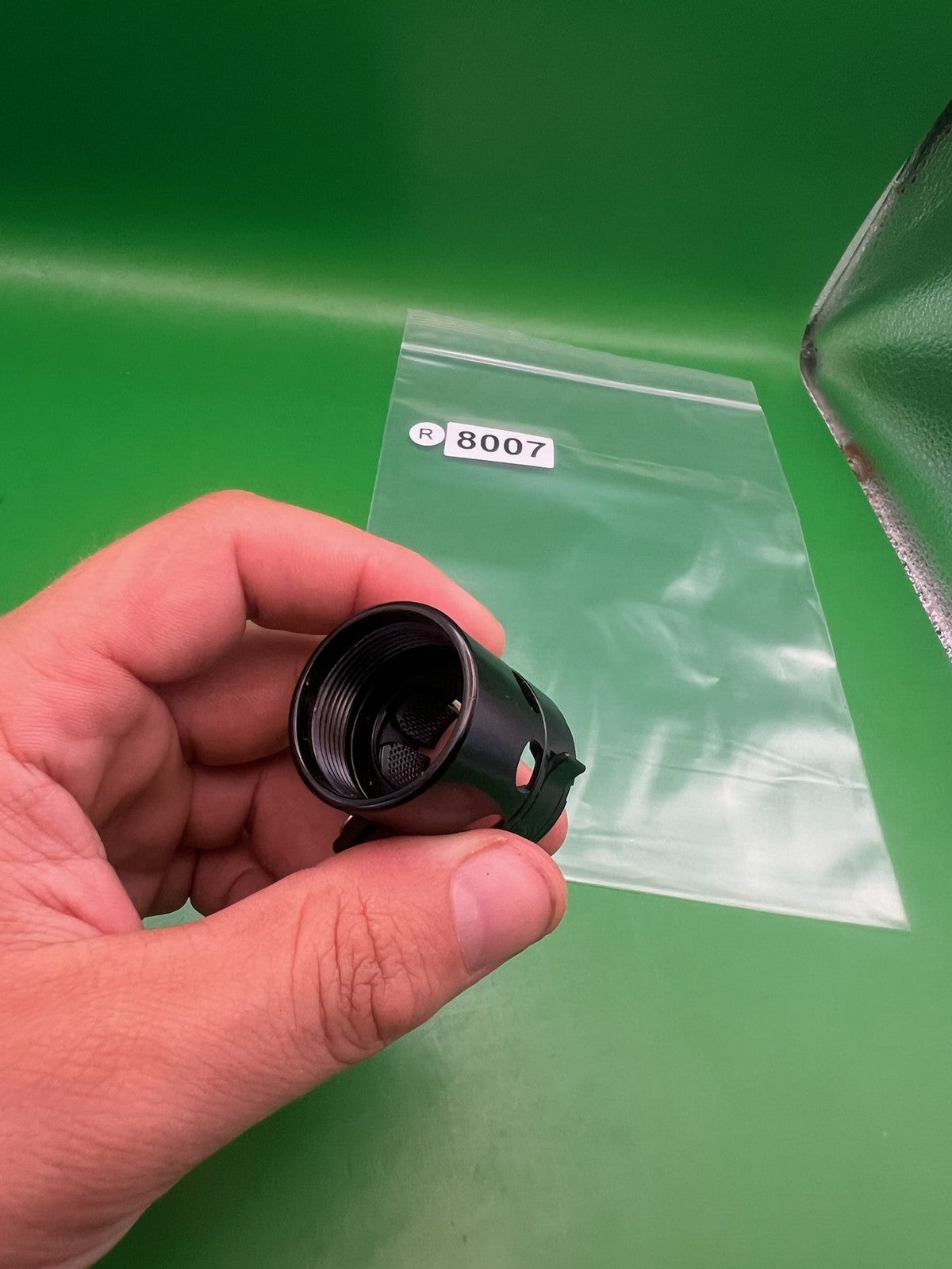 Autococker Clamping Feedneck