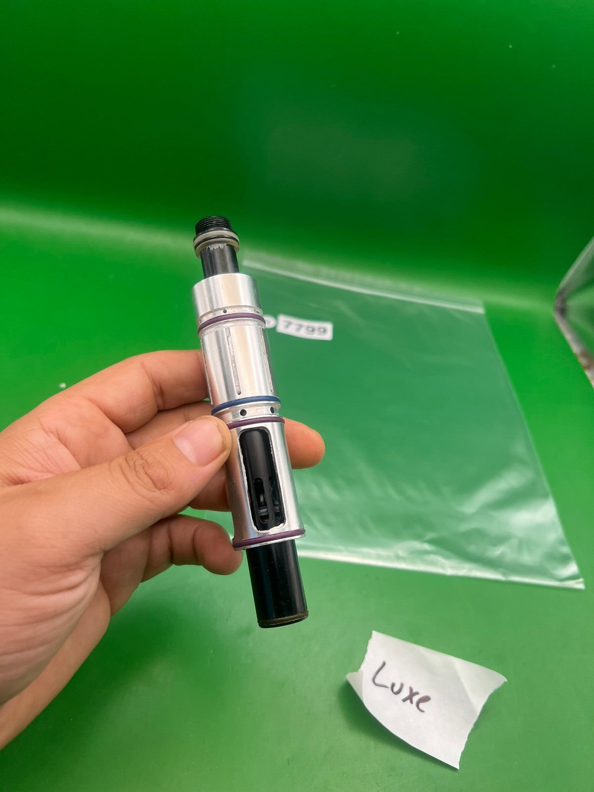DLX Luxe Bolt Kit