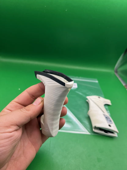 Planet Eclipse Ego LV1 Grip Kit White Black
