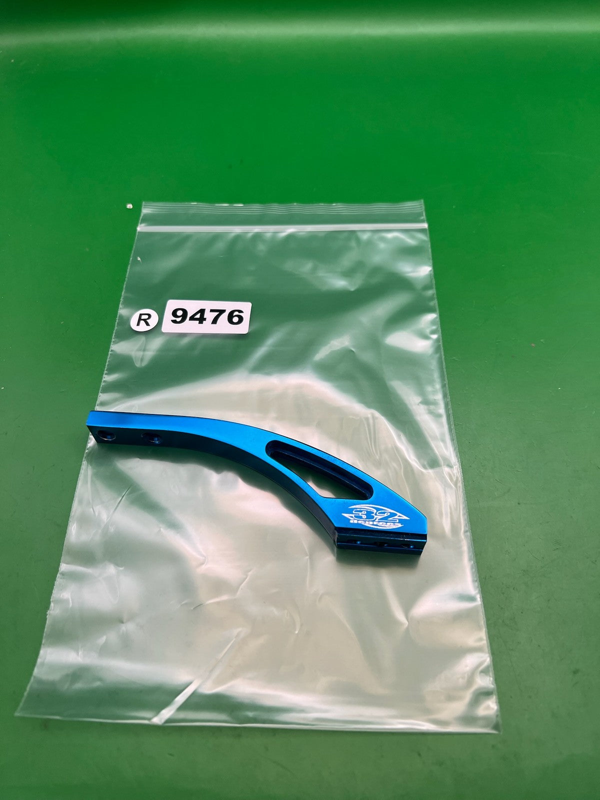 32 Degrees Drop Forward Blue Anodized Aluminum Bottomline CO2 HPA Cradle