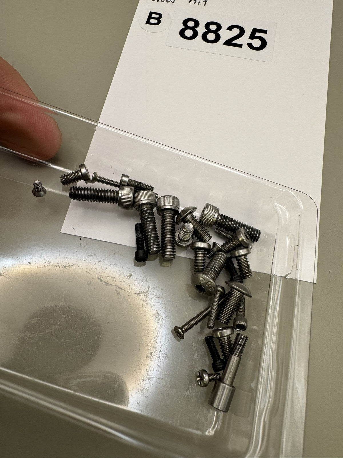 Bob Long 2k11 G6R Screw kit