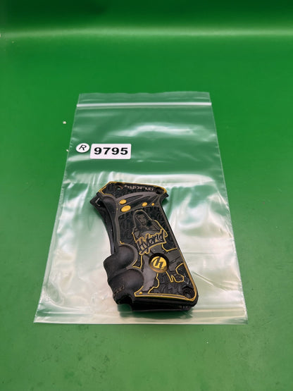 Proto/Dye Hybrid PM7 Grips Black