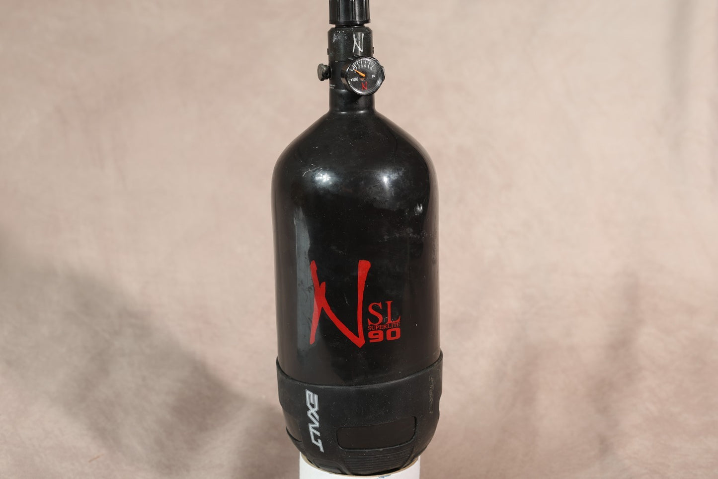Ninja SL 90ci Carbon Fiber Paintball Tank Black with Exalt Cover Regulator