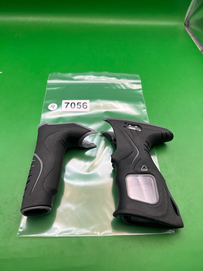 Dye DYE M2/M3 GRIP Panels Black