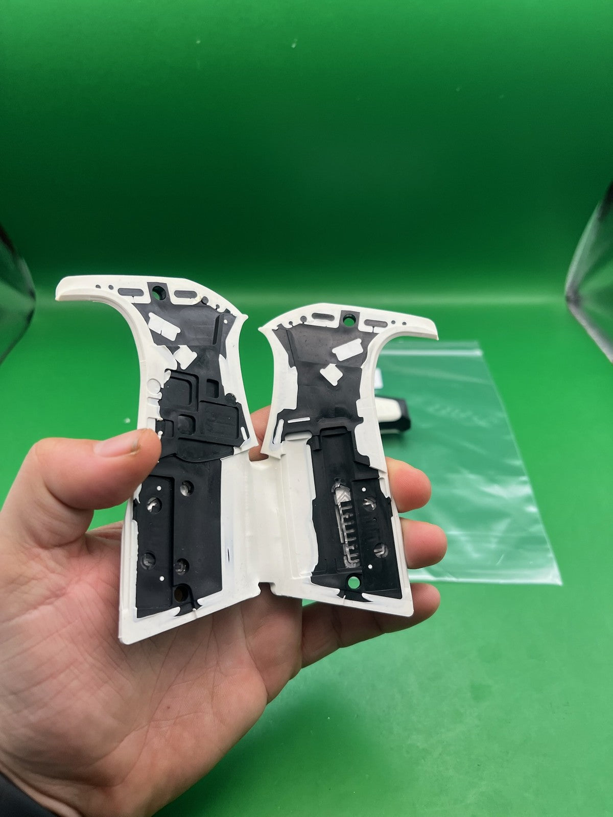 Planet Eclipse Ego LV1 Grip Kit White Black