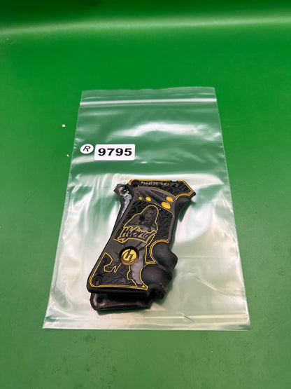 Proto/Dye Hybrid PM7 Grips Black