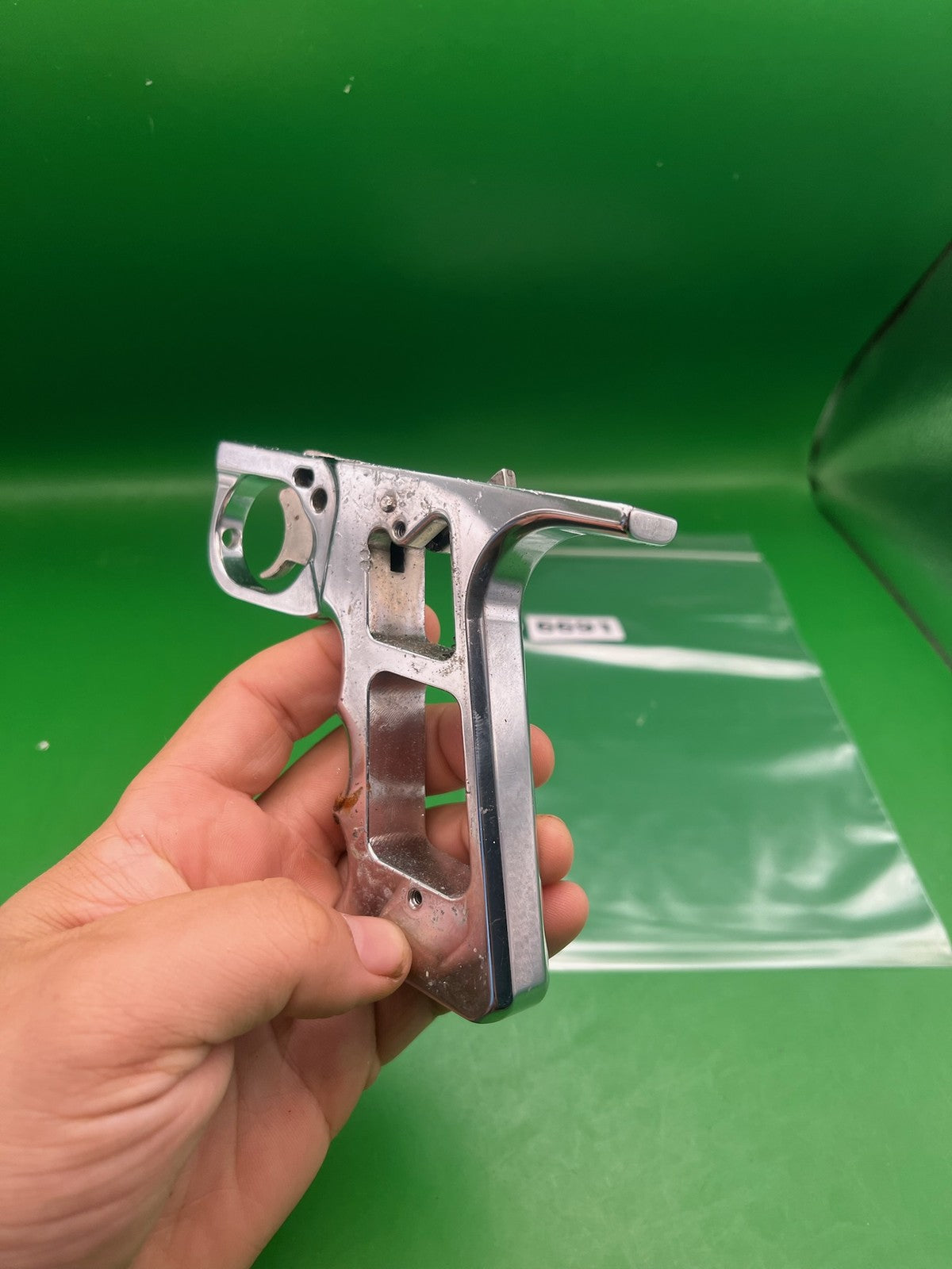 Autococker Kapp Groovy Frame - used paintball grip frame - chrome/silver