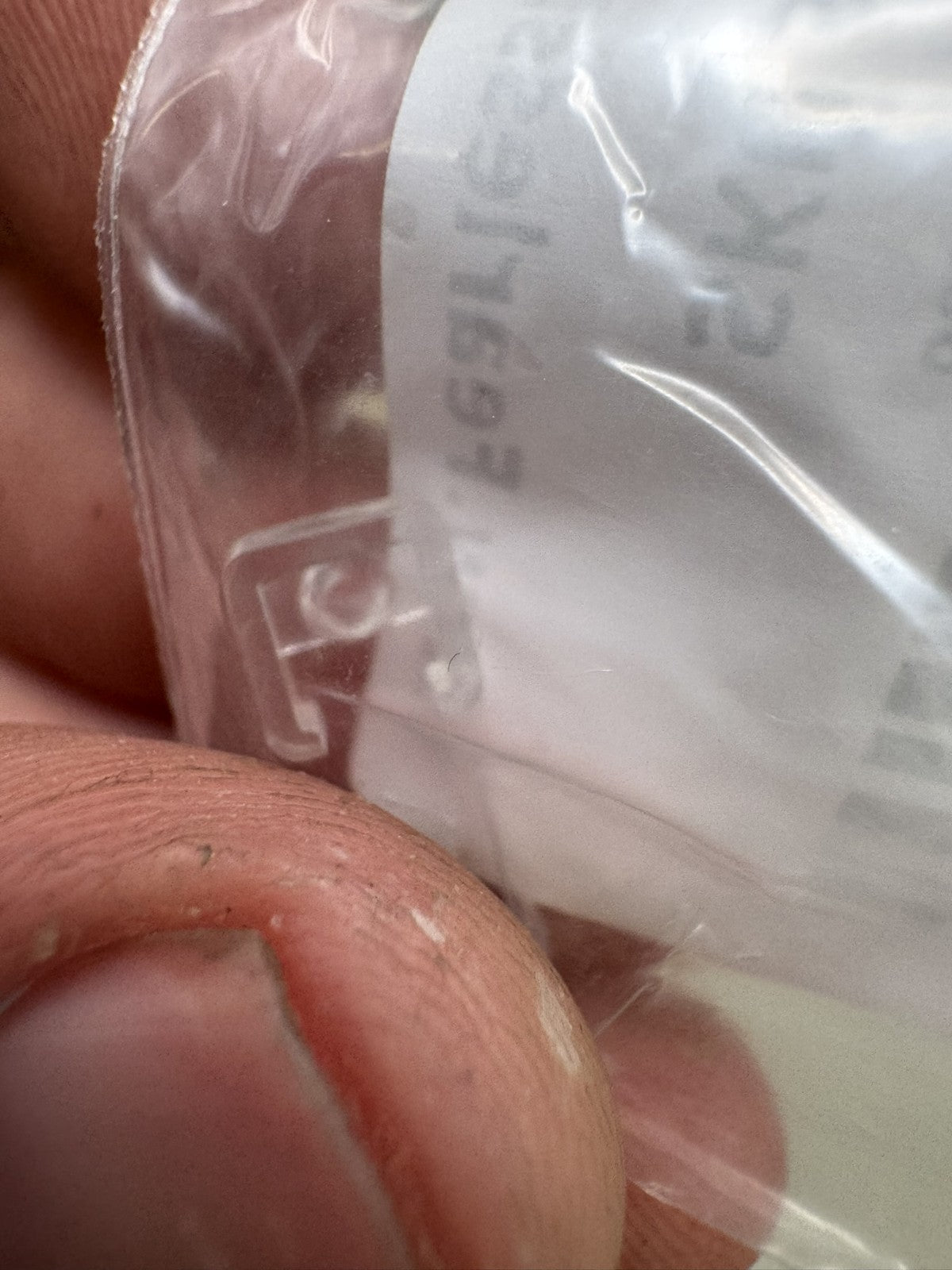 Dye DM6 Eye Retainers