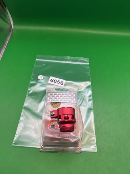 CP Custom Products Dye Feedneck Clamping Red