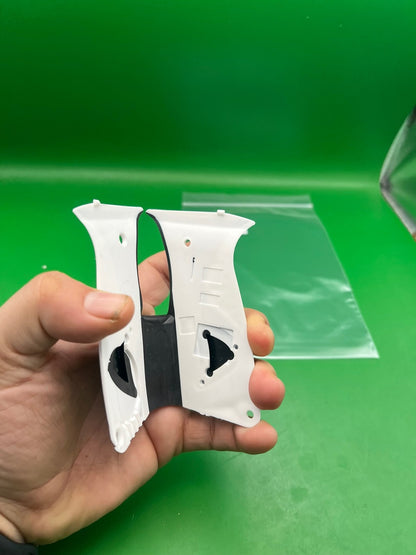 DLX Luxe Grip Panels Black White
