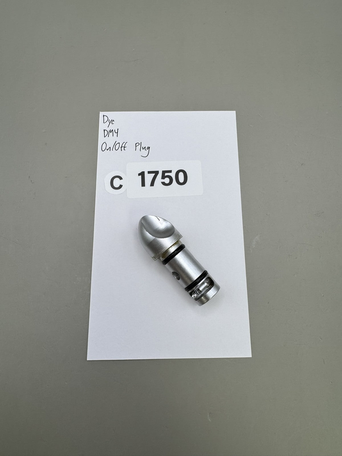 Dyc DM4 On/Off Plug
