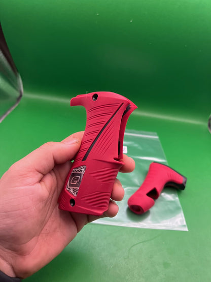 Planet Eclipse Lv1.6 Grip Panels Red Black