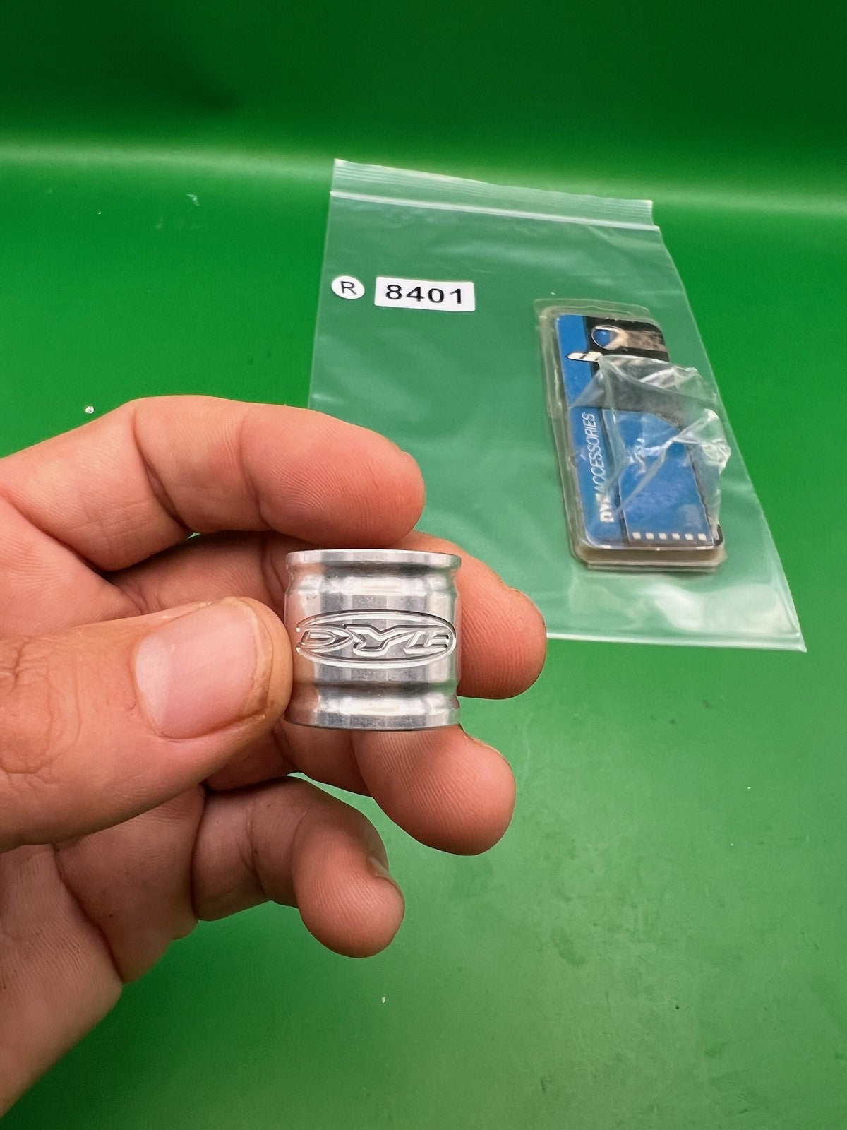 Dye Feedneck Collar Silver Aluminum Twistlock Matrix DM Series Marker
