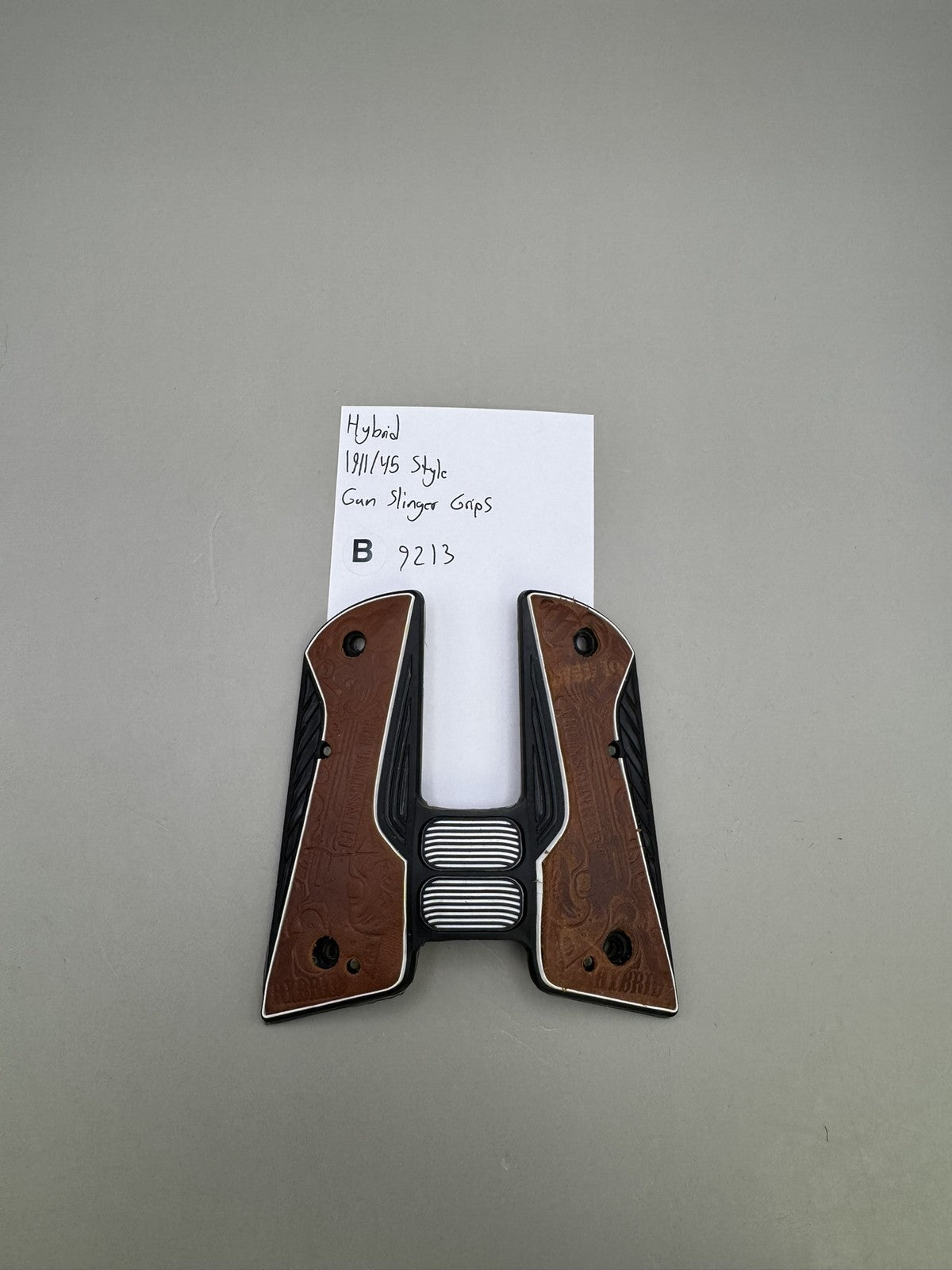 Hybrid 1911/45 Style Gun Slinger Grips