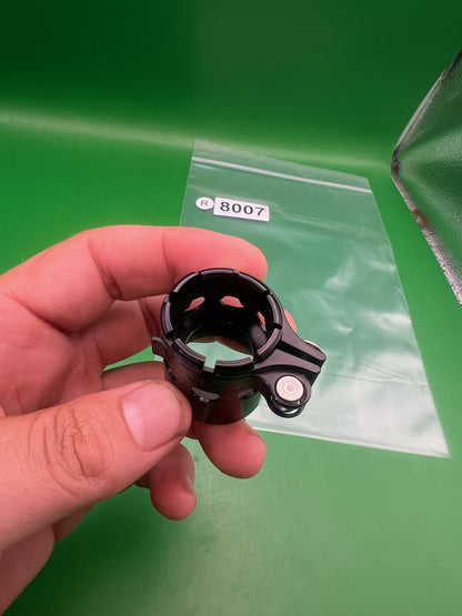 Autococker Clamping Feedneck