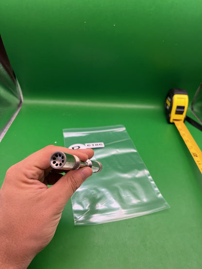 Autococker Bolt