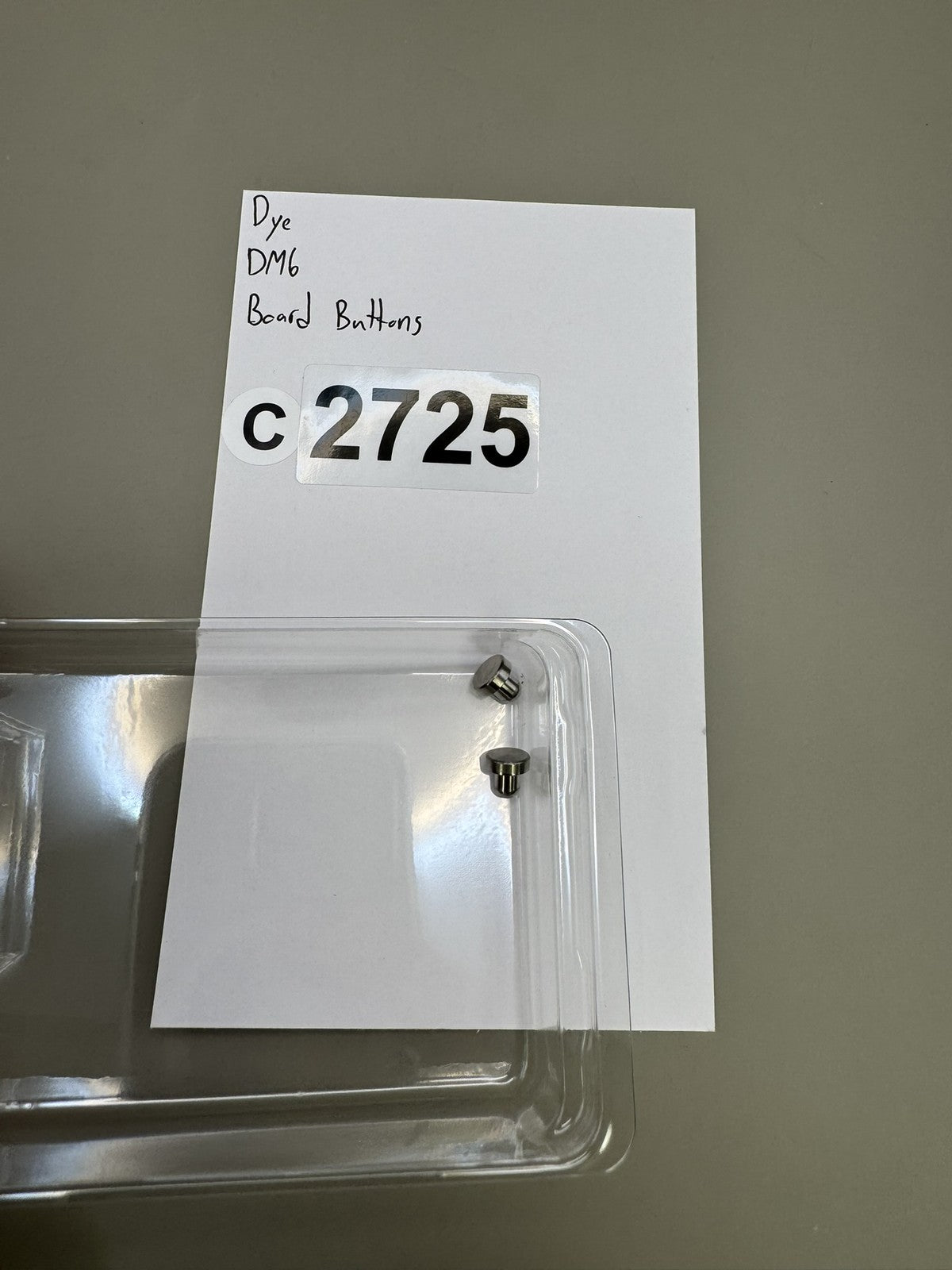 Dye DM6 Board Buttons
