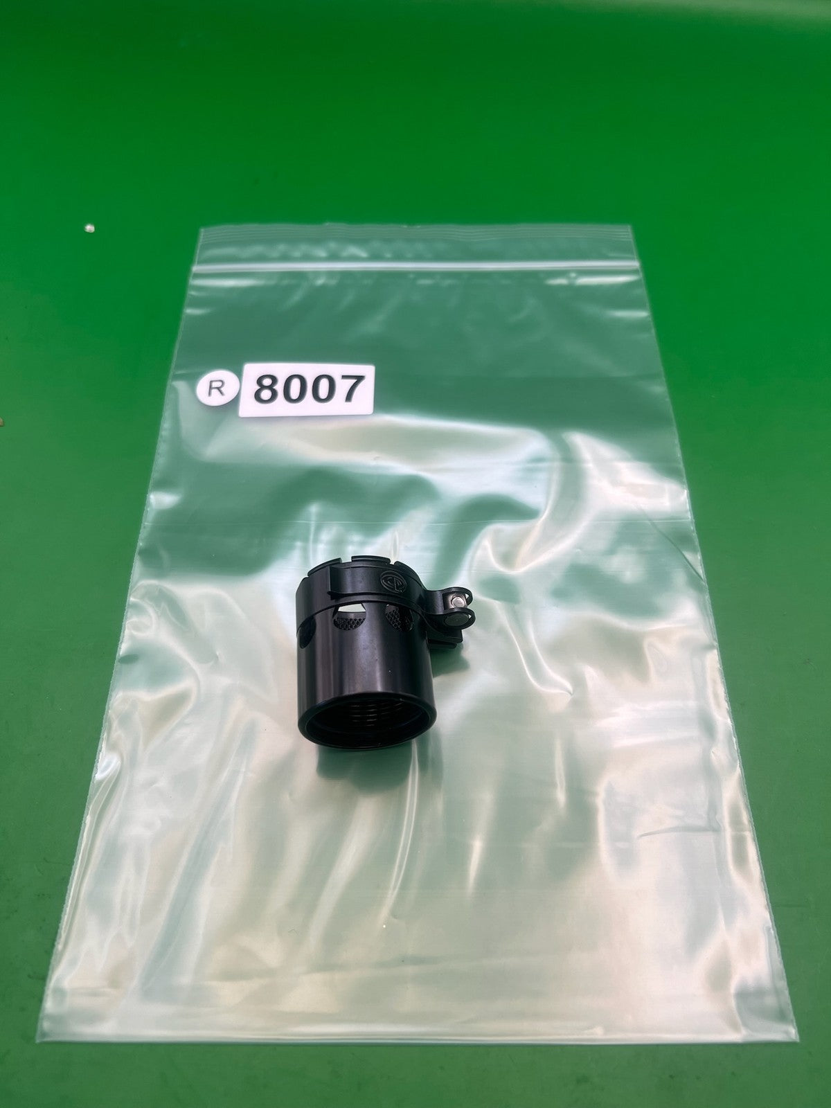 Autococker Clamping Feedneck