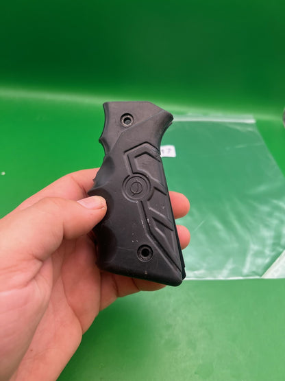 Smart Parts 1911/45 Style Shocker Grip Panels Matte Black Rubber