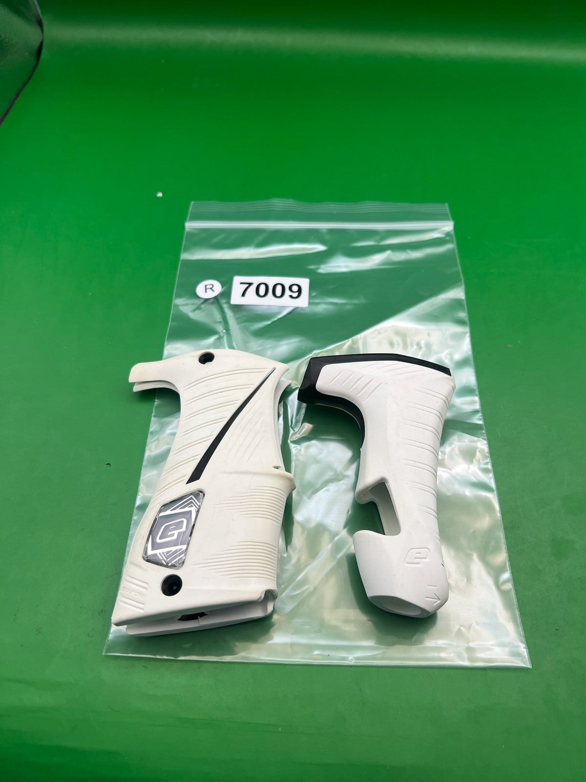 Planet Eclipse Lv1.6 Grips