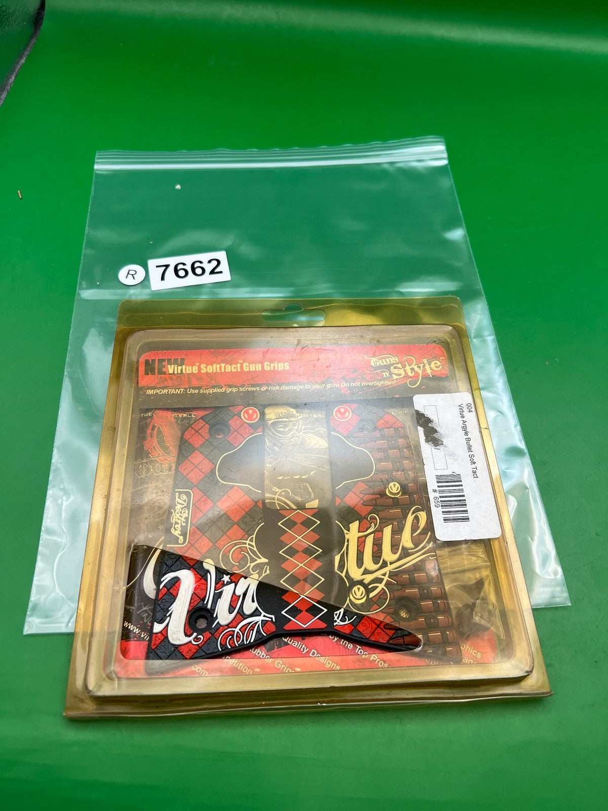 Virtue SoftTact Argyle Bullet Grip Panels Red / Black 45*