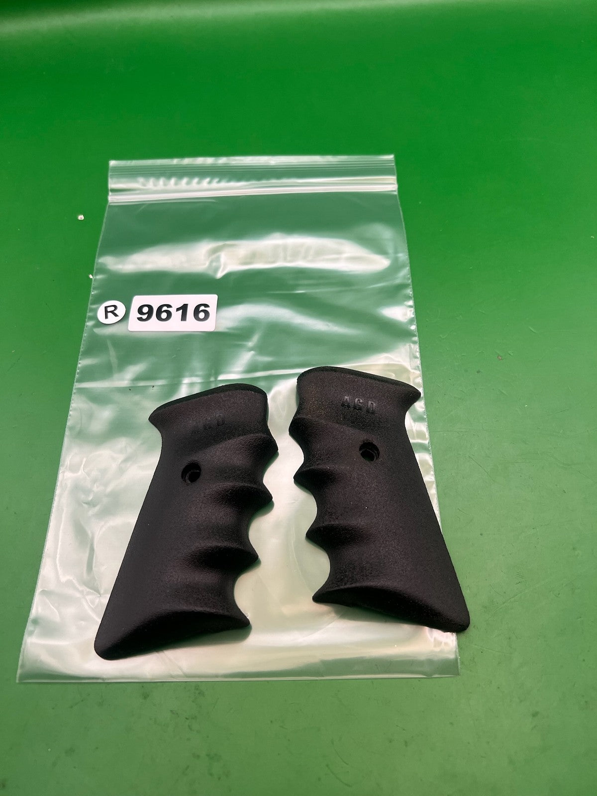 AGD Automag Single Hole Split Grip Panels Textured Black Rubber Left Right Set