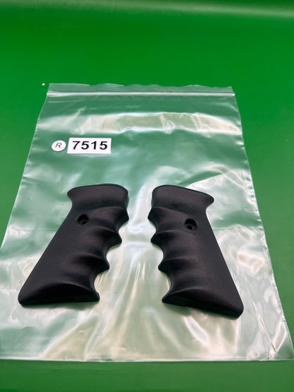 AGD Automag Single Hole Grip Panels Black Left Right Set