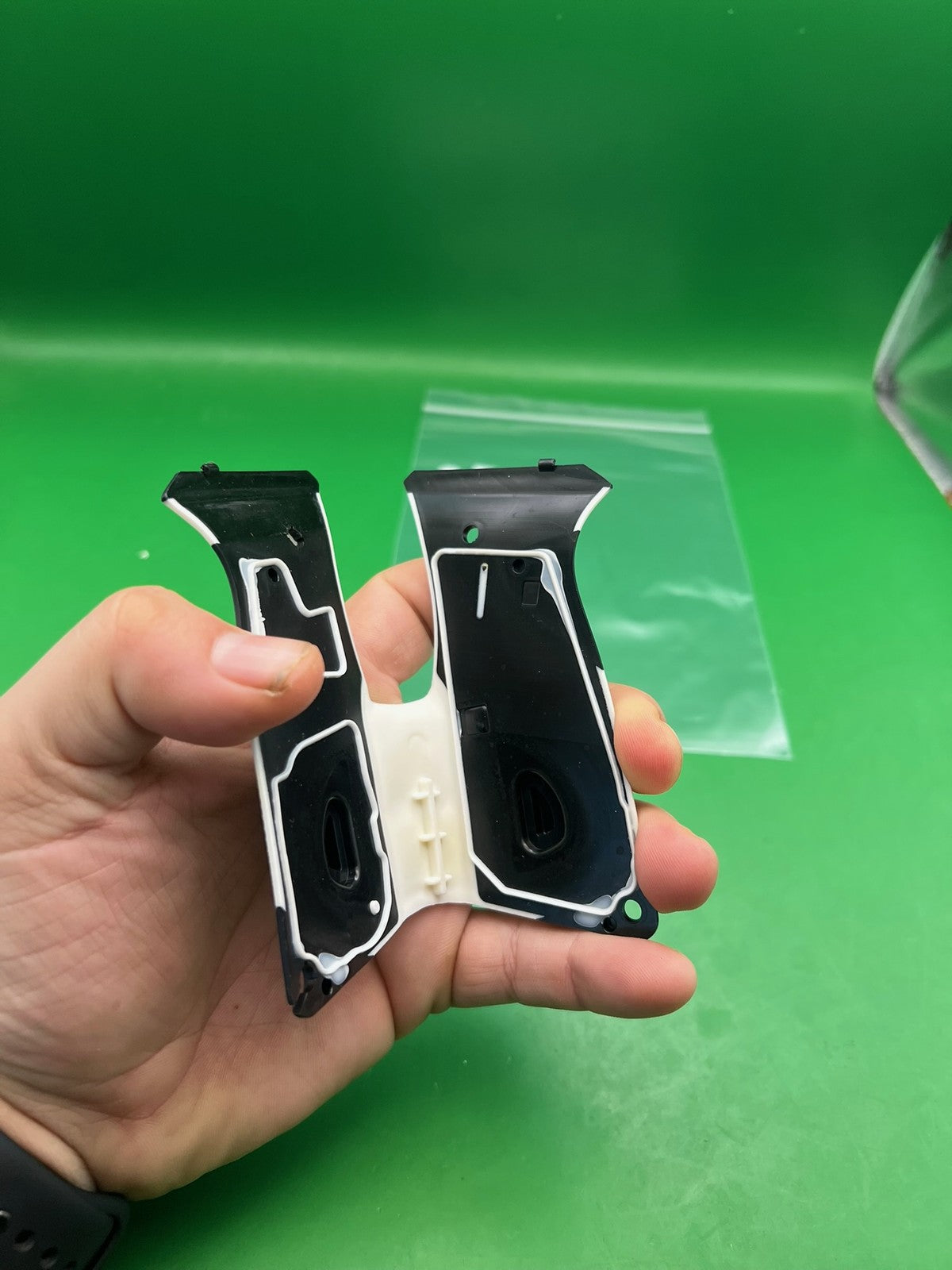 DLX Luxe Tm40 Grips