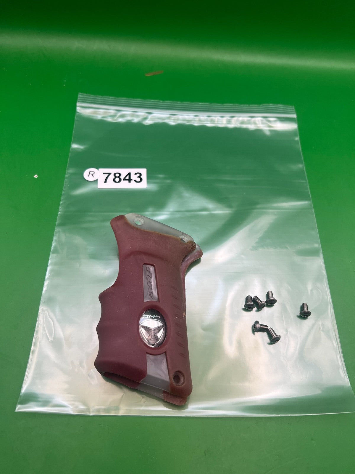 Dye Dm4 Red Sticky Grips