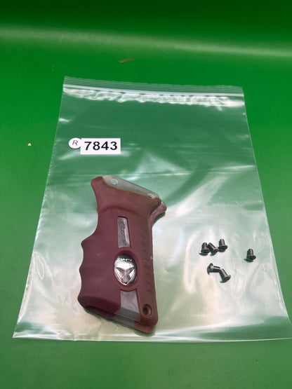 Dye Dm4 Red Sticky Grips
