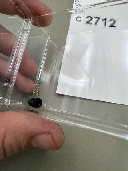 Dye DM6 Detents
