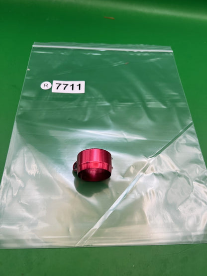 Red Dye Feedneck Collar