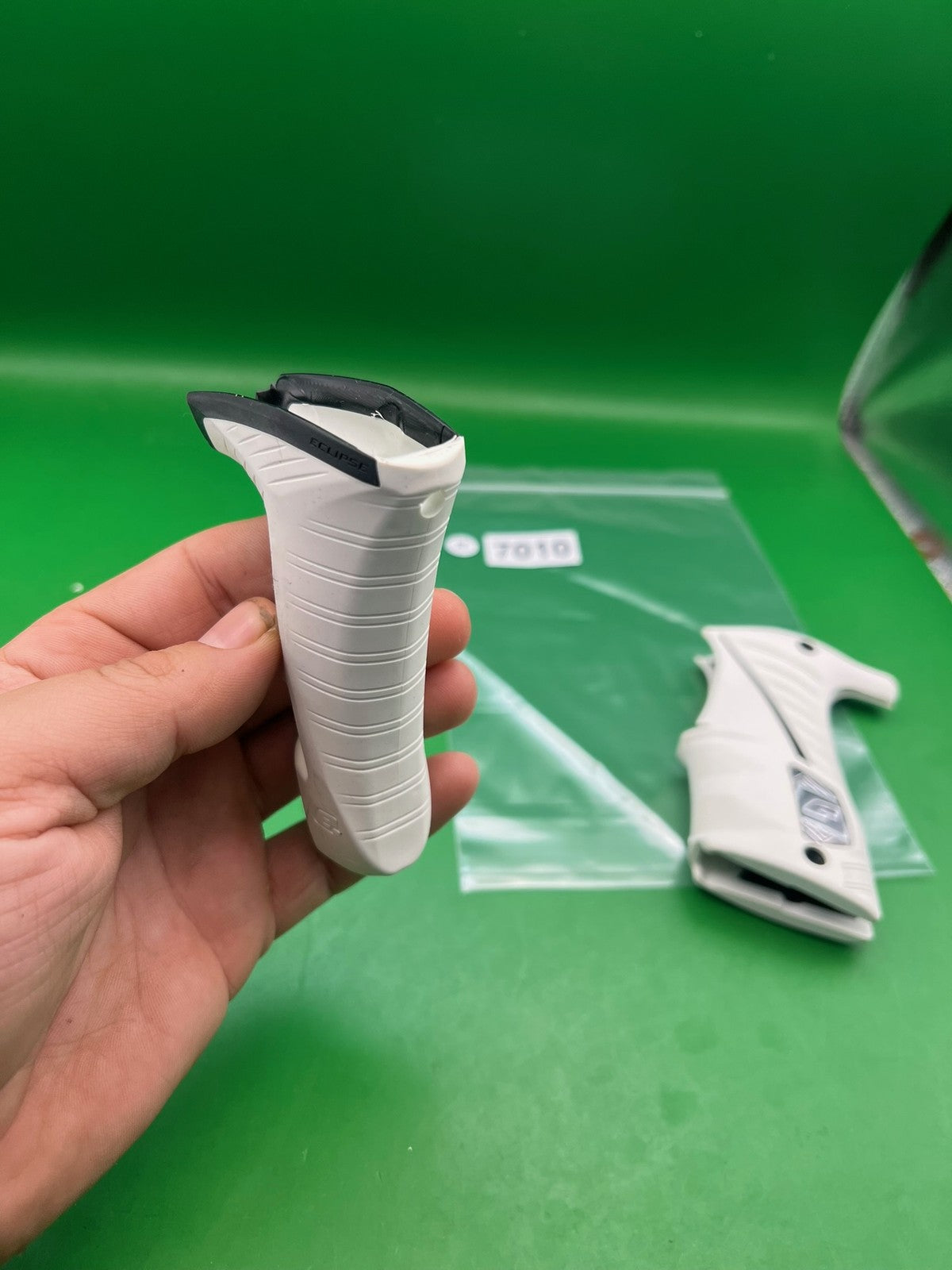 Planet Eclipse Ego / ETEK Grip Panel Set White Black