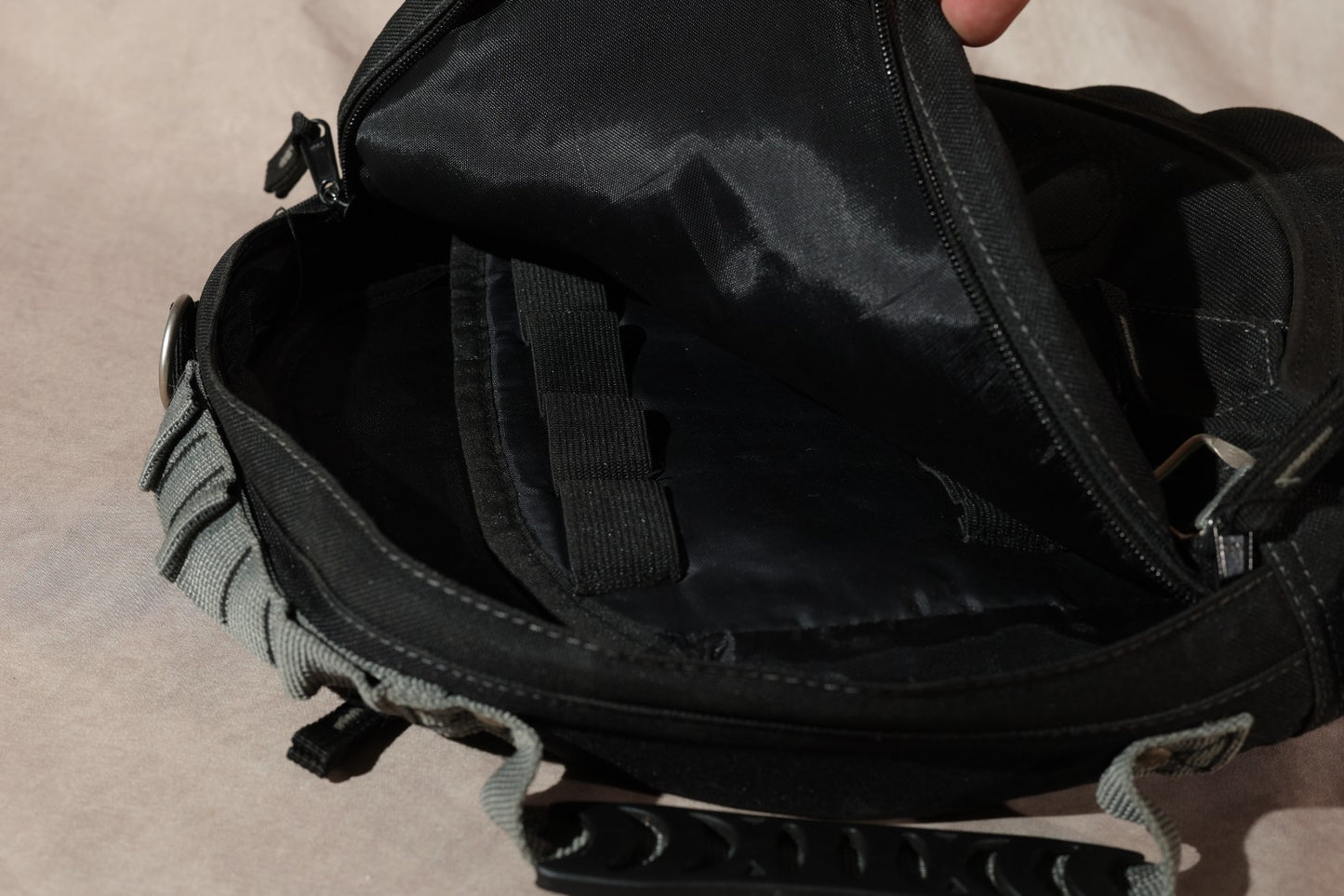 Dye Nautilus Paintball Mask Case Black Padded Goggle Carrier Bag Storage