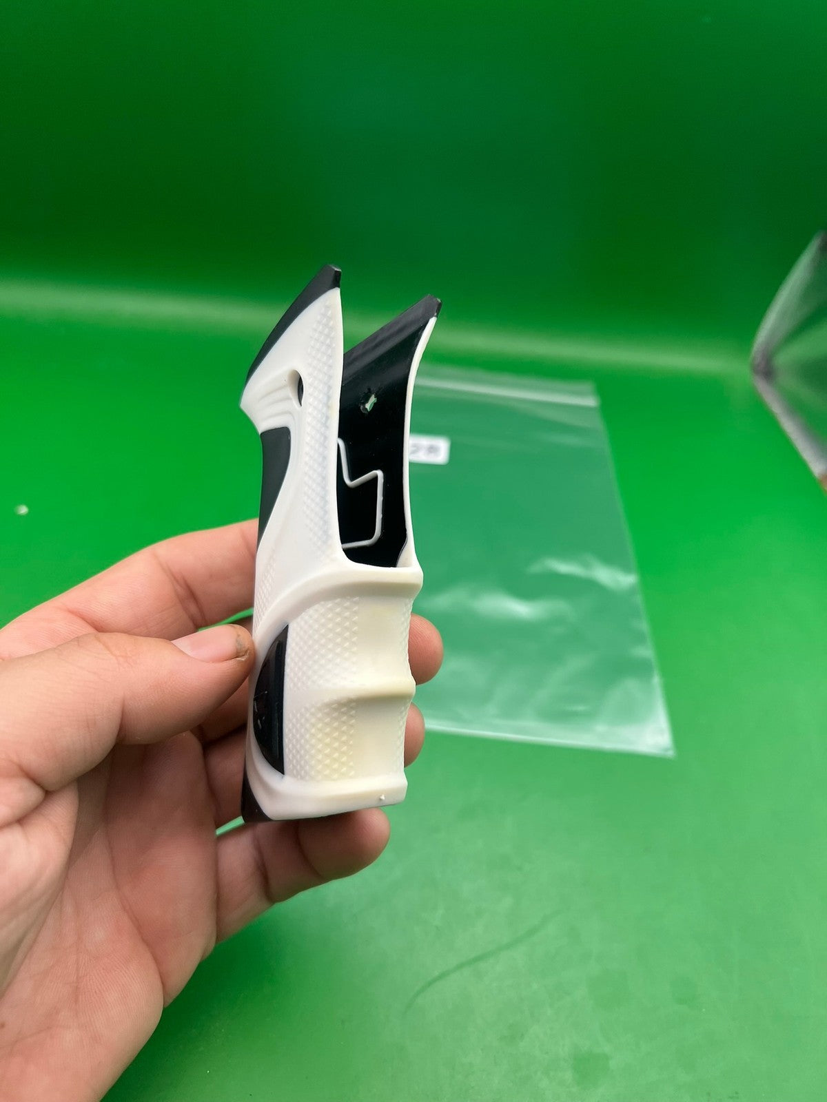 DLX Luxe Tm40 Grips