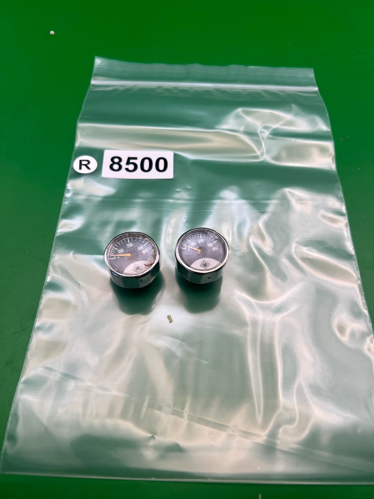 Smart Parts 0-300 PSI Mini Pressure Gauge Chrome ION  x2