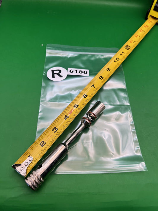 Autococker Bolt