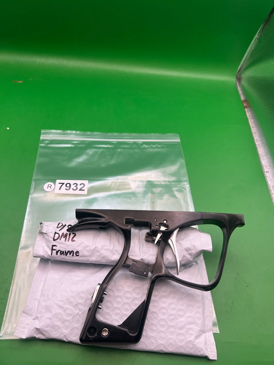 Dye Dm12 Frame