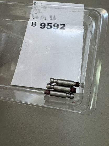 Bob Long Marq Back Cap Posts