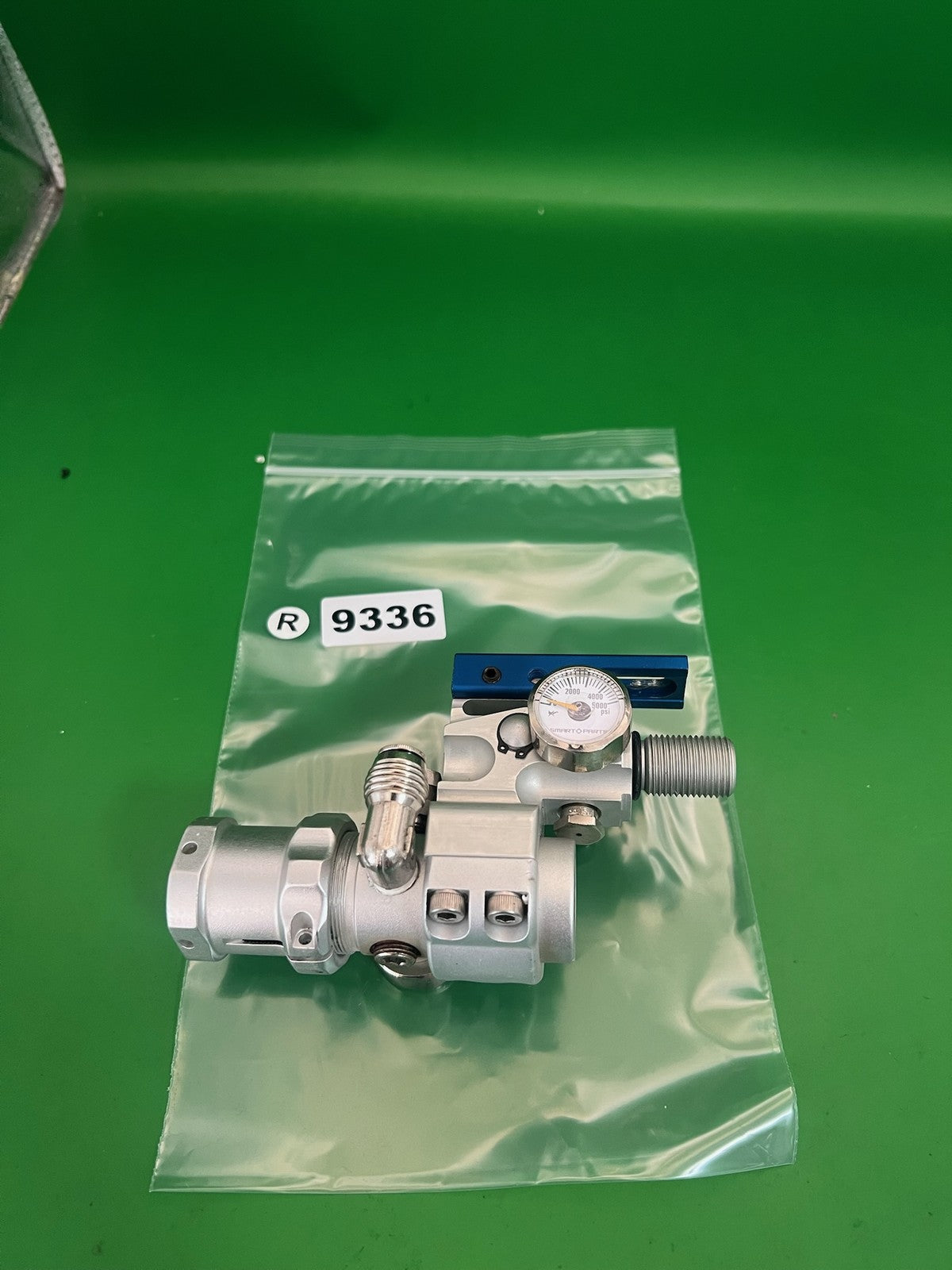 Smart Parts Max-Flo Tank Regulator Silver Blue Aluminum HPA