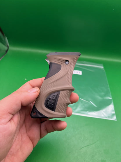 Tan Luxe Tm40 Grips