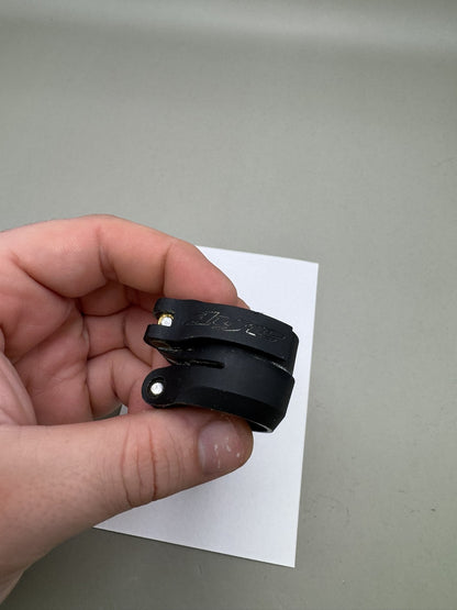 Dye Rize Feedneck