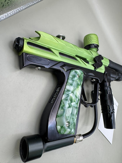 Bob Long 2k5 Intimidator Alias - Green/Black - Paintball Marker Fully Working