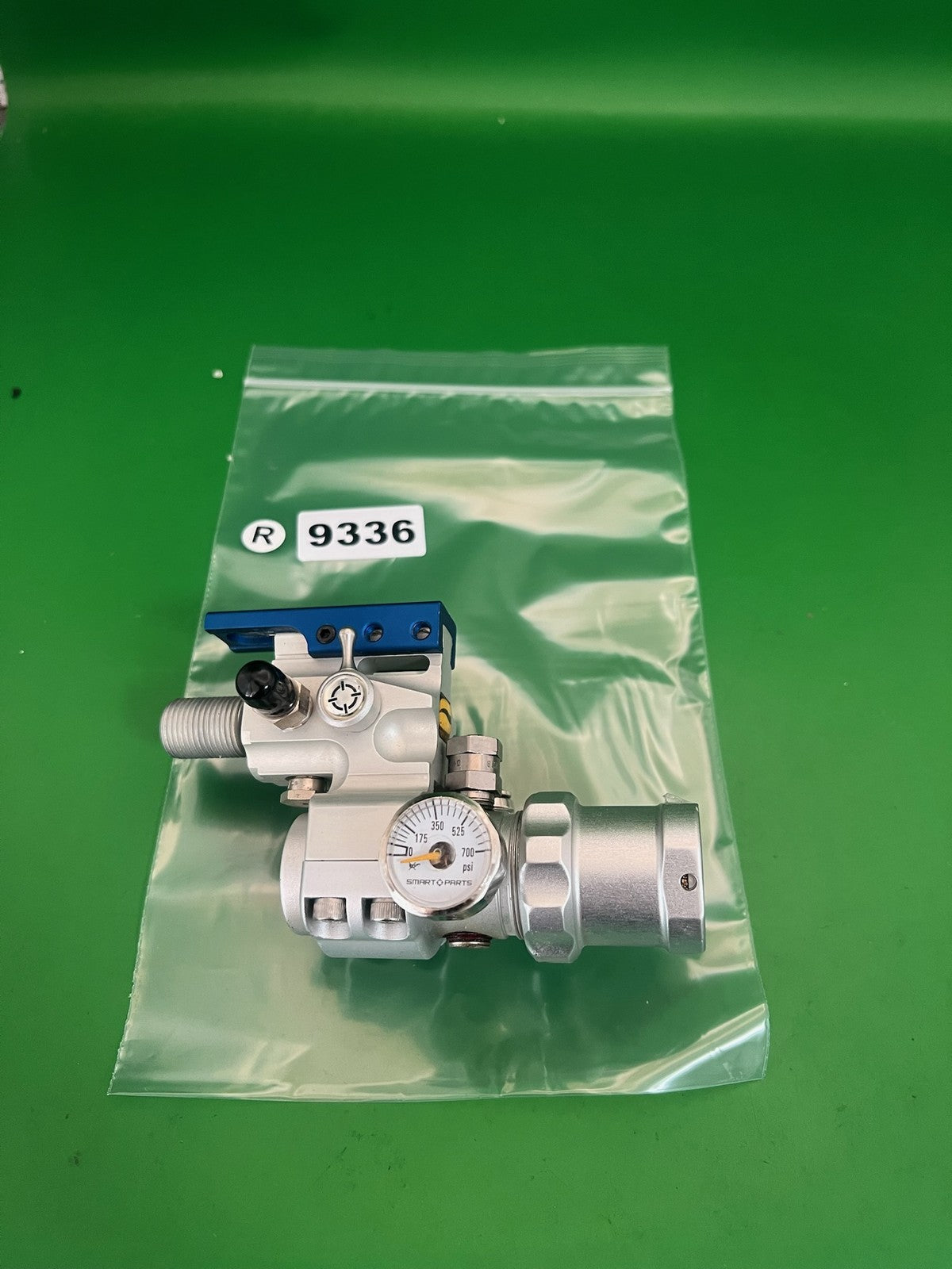 Smart Parts Max-Flo Tank Regulator Silver Blue Aluminum HPA