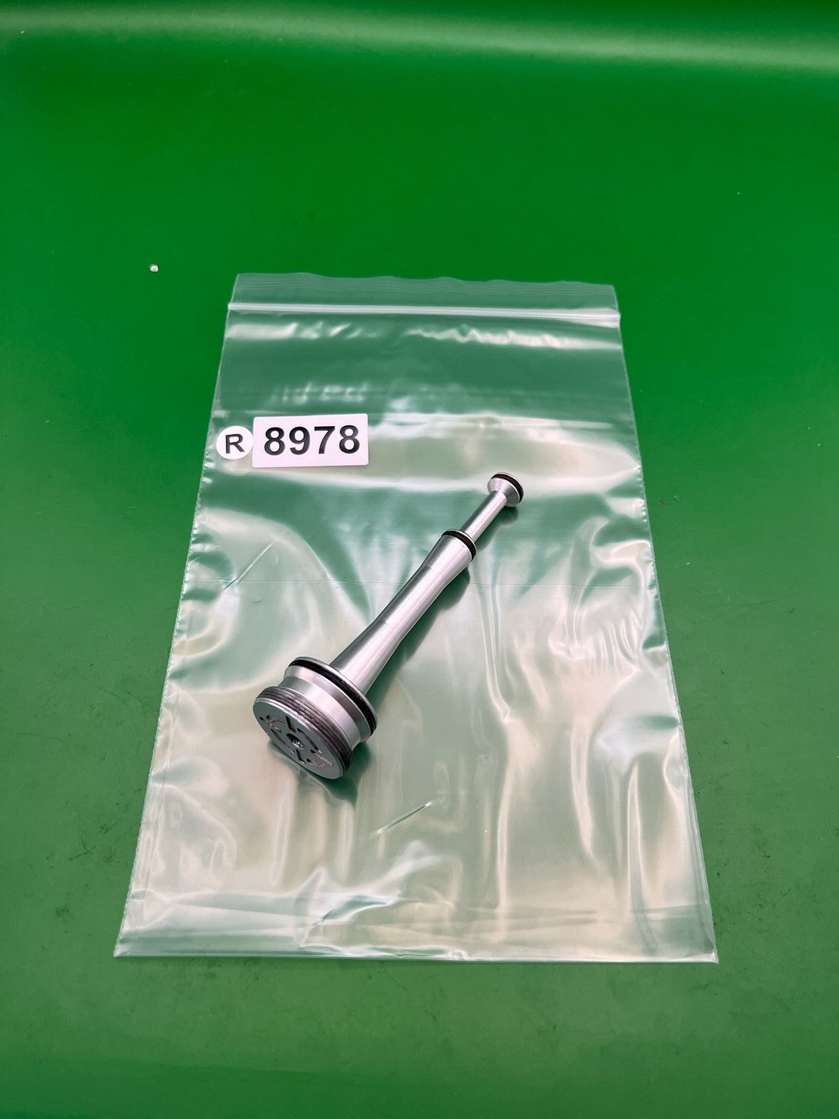 Smart Parts Shocker SFT NXT Bolt Guide Silver Aluminum HE Compatible
