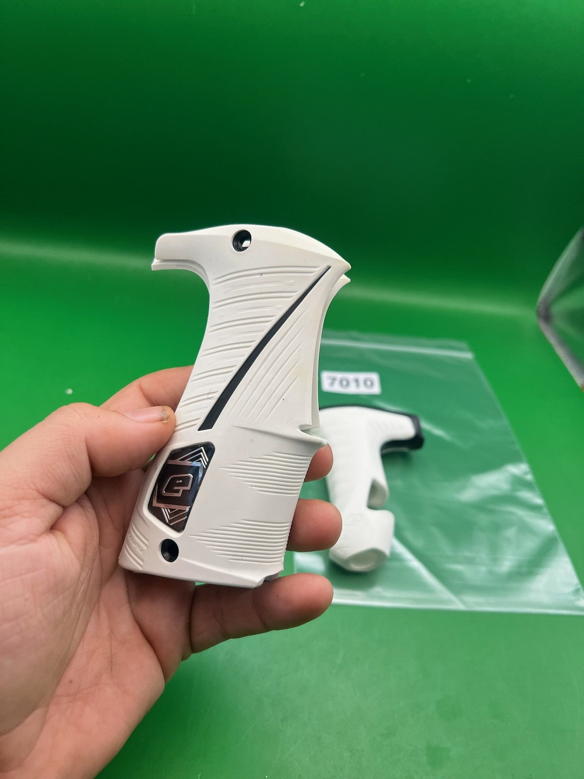 Planet Eclipse Ego / ETEK Grip Panel Set White Black