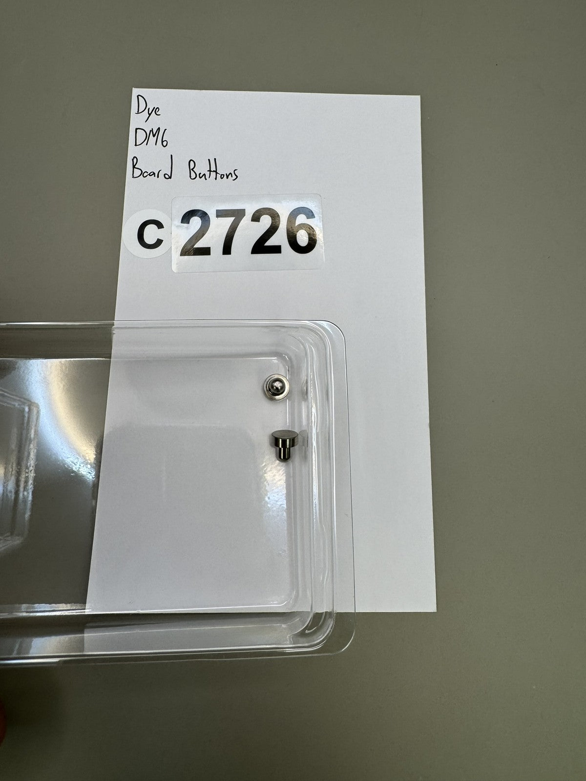 Dye DM6 Board Buttons