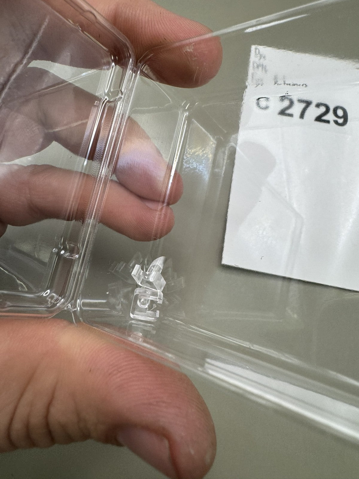Dye DM6 Eye Retainers