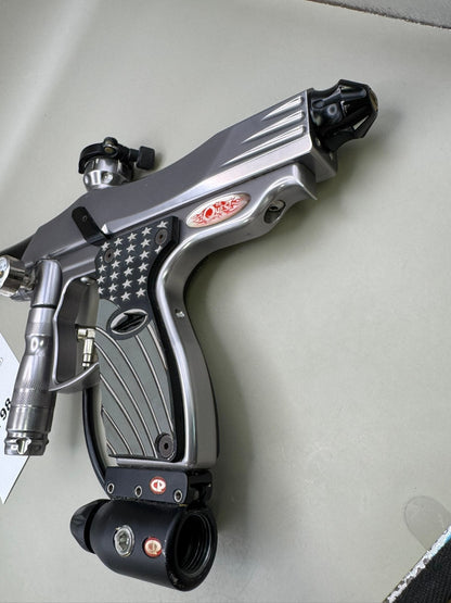 First Endeavour Paintball (FEP) Quest - Grey/Silver - Fully Working